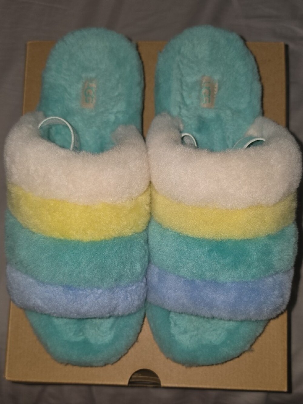 UGG